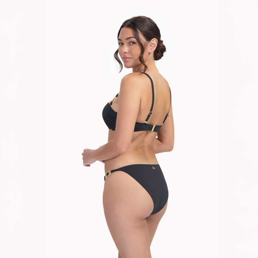 Femme Noir, Nero, large