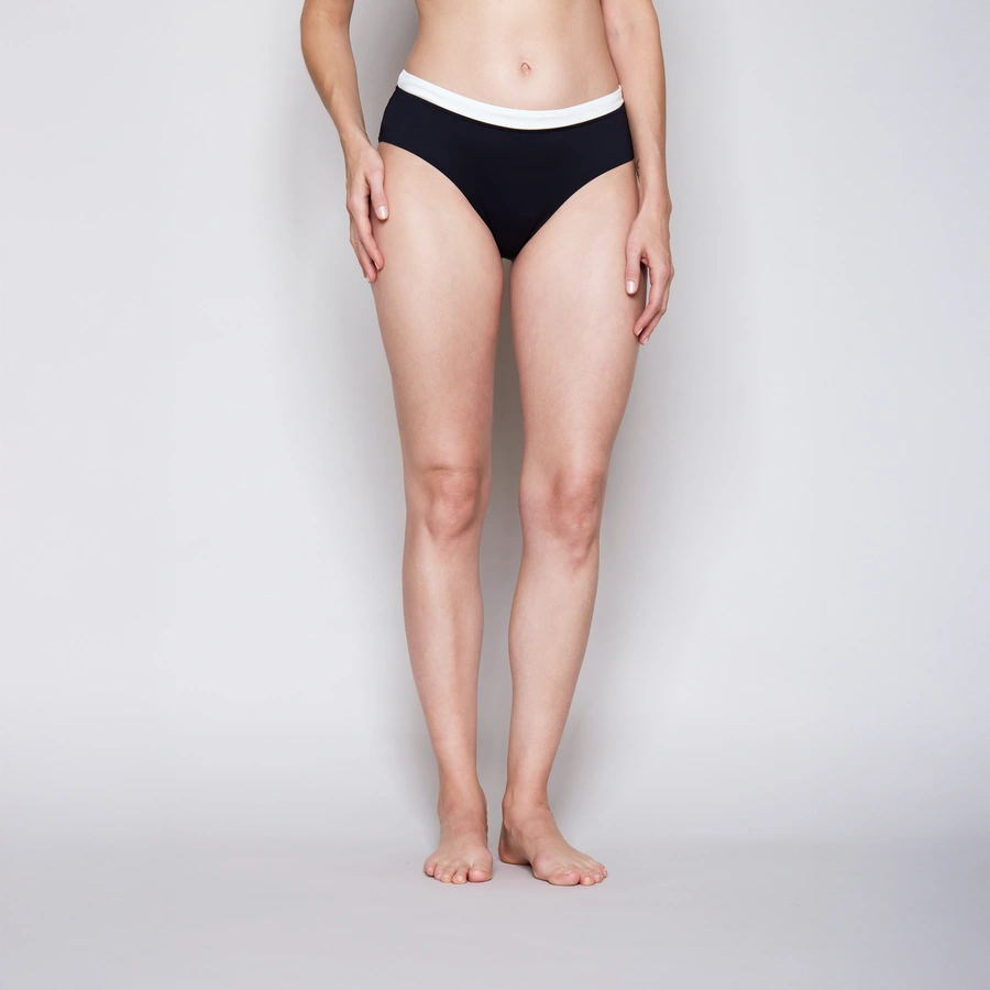 Blanca Beach, Noir, large