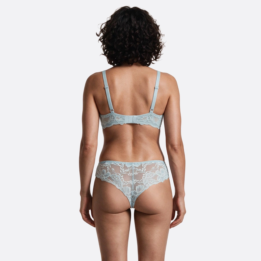 Luxury Desire, Cloud blue, large