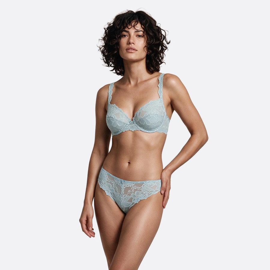 Luxury Desire, Cloud blue, large