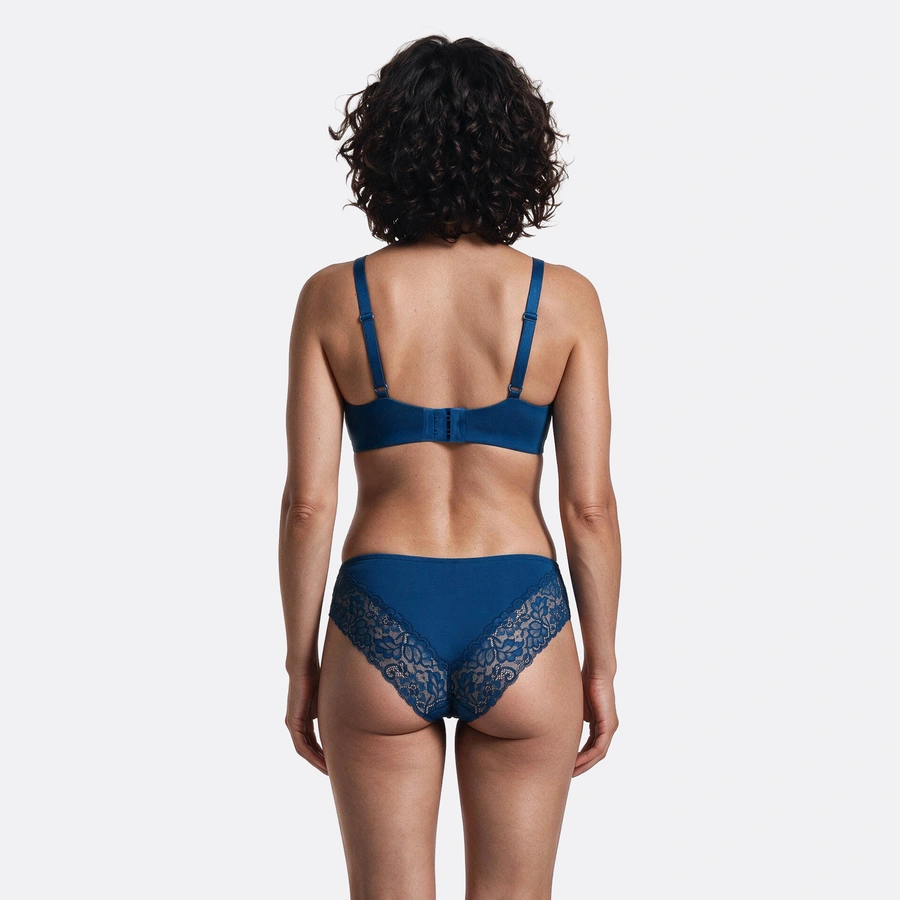 Cozy Beauty, Poseidon, large