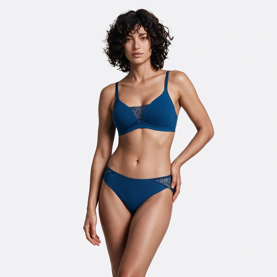 Cozy Beauty, Poseidon, large