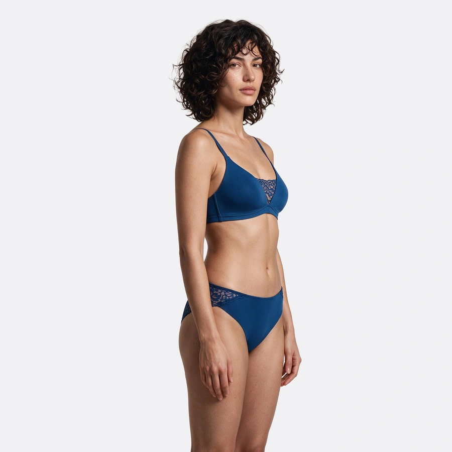Cozy Beauty, Poseidon, large