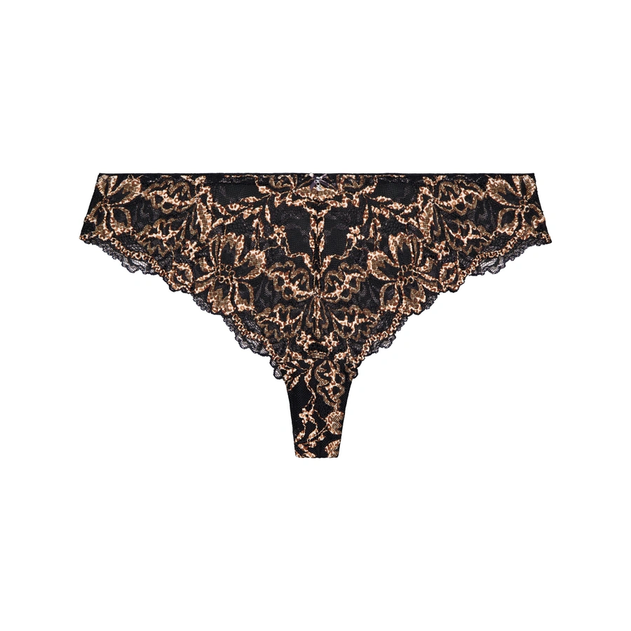 Luxury Desire, Black leo, large