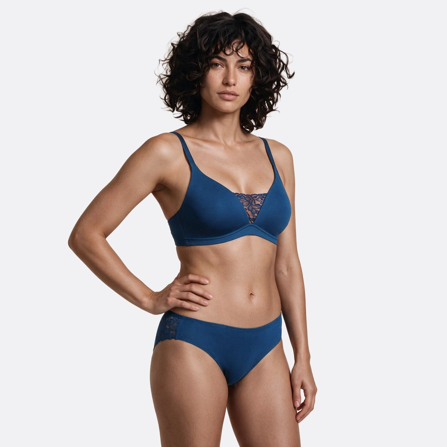 Cozy Beauty, Poseidon, large