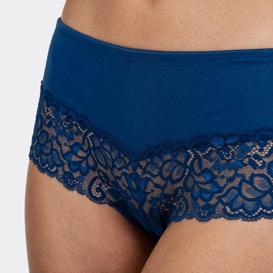 Cozy Beauty, Poseidon, large