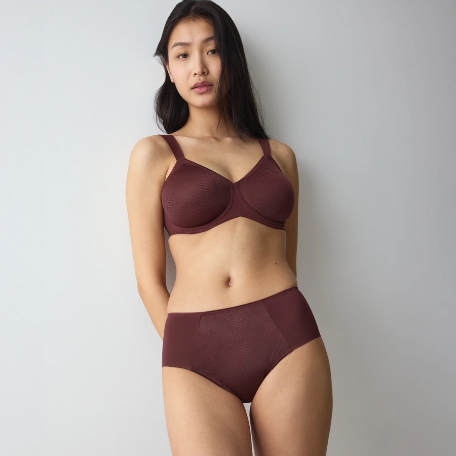 Essential Minimizer, Brun fonc&eacute;, large