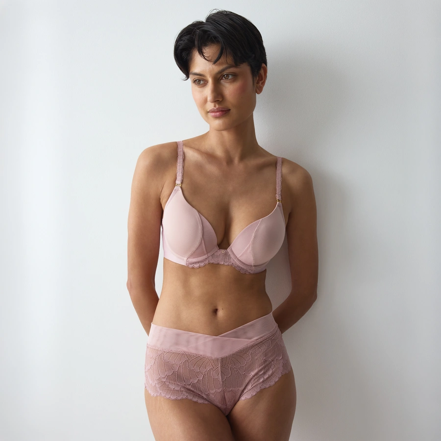 Love in Lace, Rosa antico, large